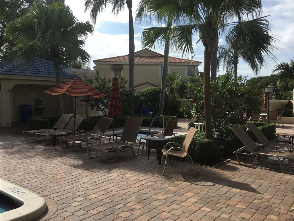 663 Corona Way Deerfield Beach, FL 33442 - Photo 27 of 37 Photo 27