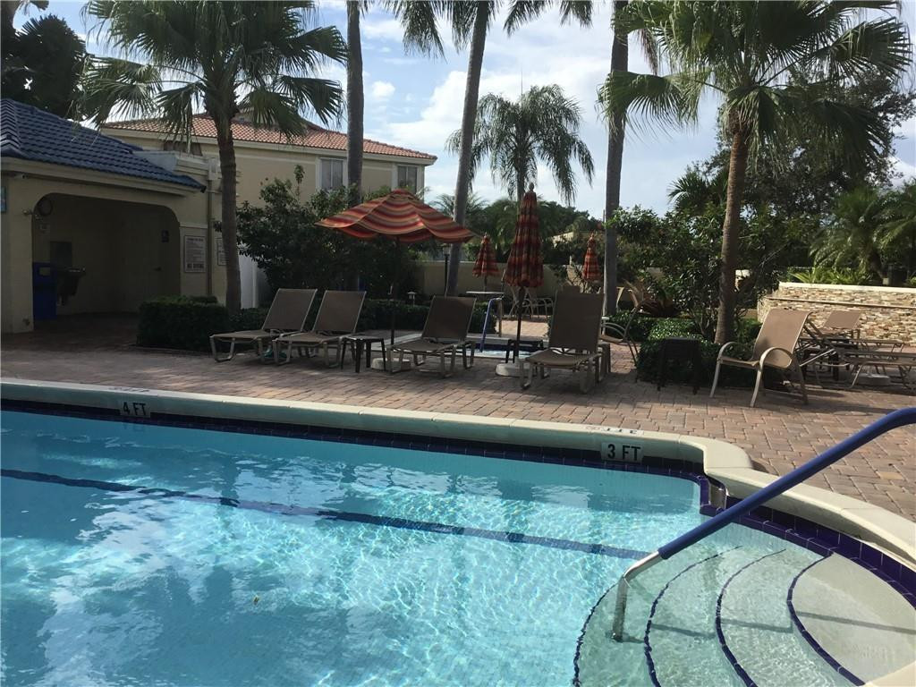 663 Corona Way Deerfield Beach, FL 33442 - Photo 31 of 37 Photo 31