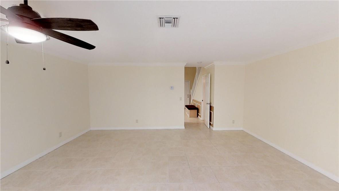 663 Corona Way Deerfield Beach, FL 33442 - Photo 7 of 37 Photo 7