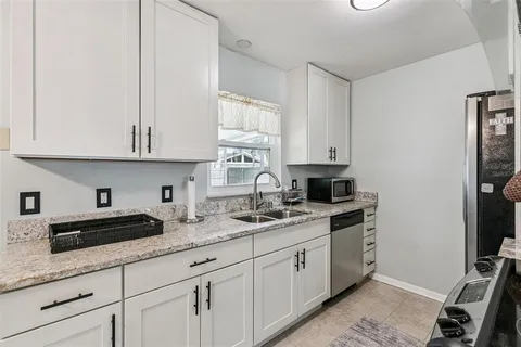$395,000 | 102 Silver Cluster Court North, Longwood, FL 32750