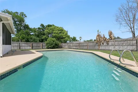$395,000 | 102 Silver Cluster Court North, Longwood, FL 32750