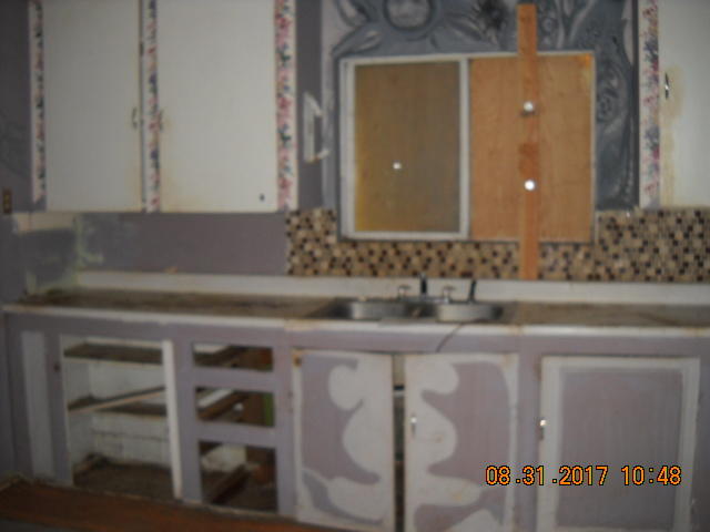 5398 Balls Ferry Road Anderson, CA 96007 - Photo 4 of 8 Kitchen