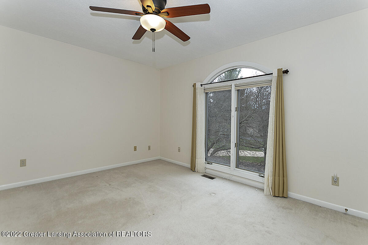 2514 Dustin Road Okemos, MI 48864 - Photo 30 of 43 29
