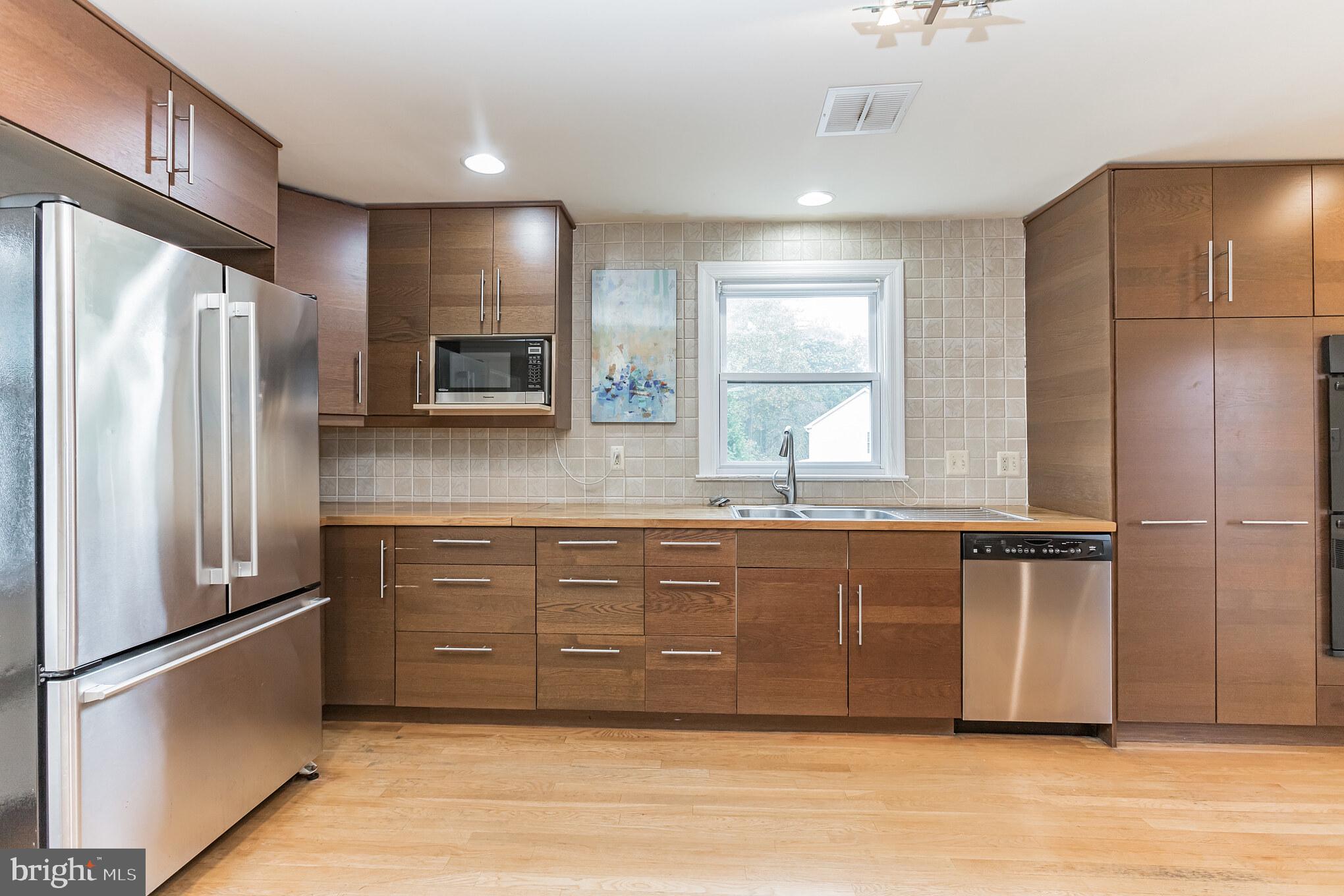 2100 Marymont Road Silver Spring, MD 20906 - Photo 3 of 37 Lovely Euro style kitchen