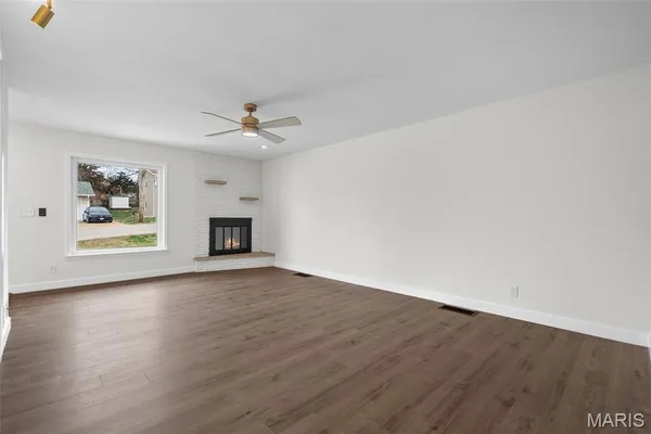 $209,900 | 6 Darby Lane, Crystal City, MO 63019