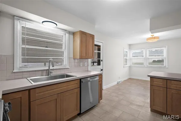 $209,900 | 6 Darby Lane, Crystal City, MO 63019