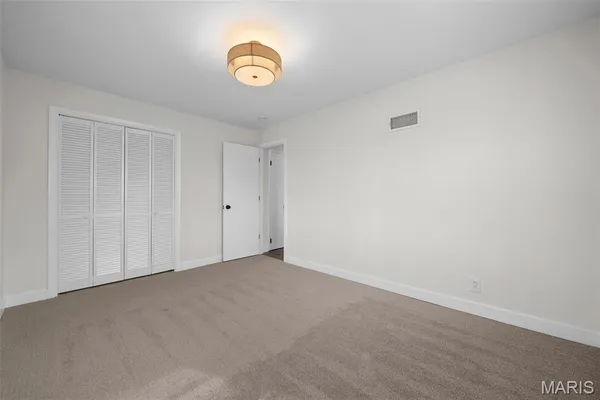 $209,900 | 6 Darby Lane, Crystal City, MO 63019