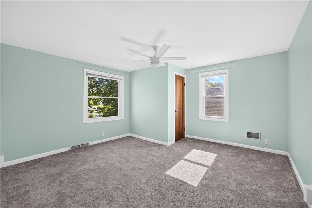 220 Barry Road Irondequoit, NY 14617 - Photo 26 of 34