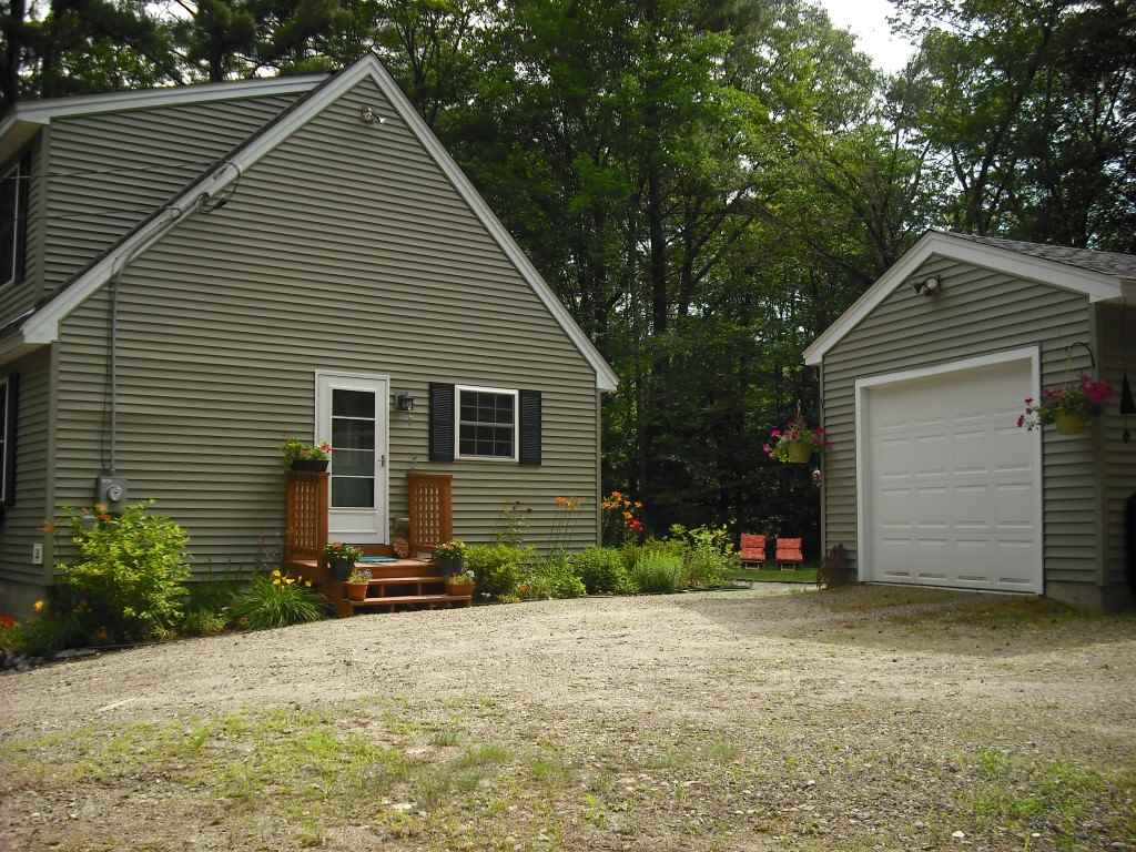 32 Mill Road Keene, NH 03431 - Photo 2 of 40