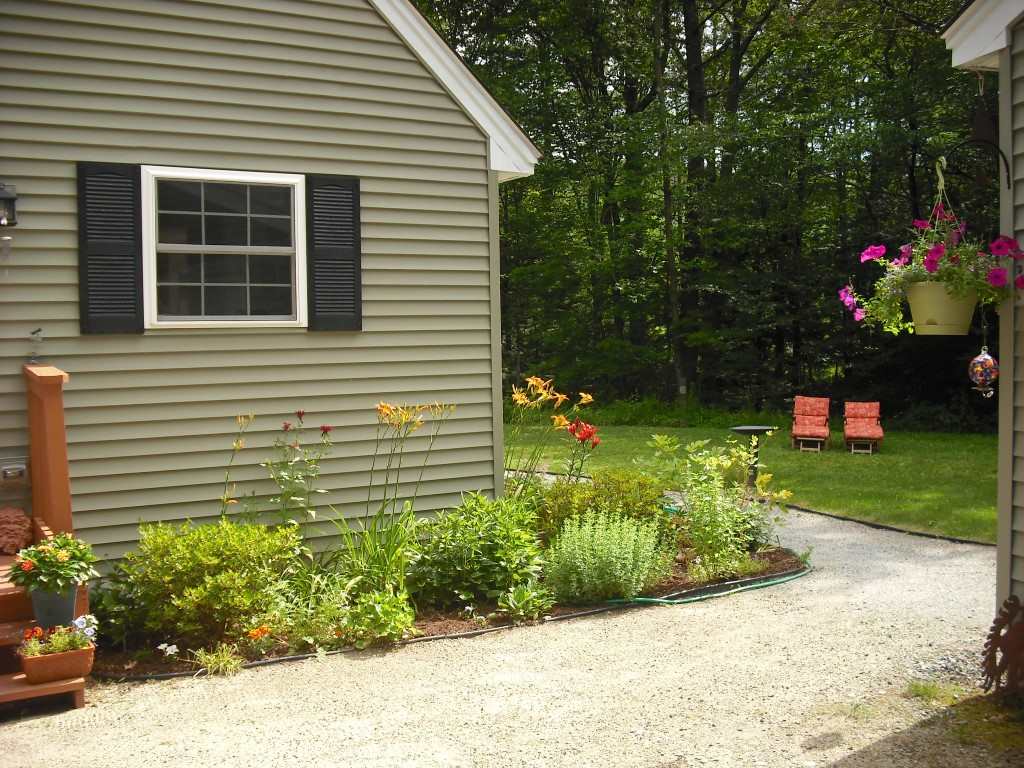 32 Mill Road Keene, NH 03431 - Photo 4 of 40