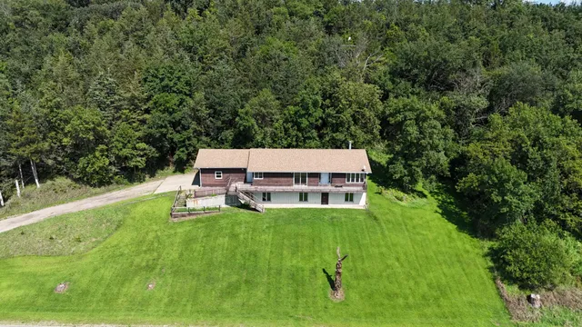 $195,000 | 75730 County Road 12, Sacred Heart, MN 56285