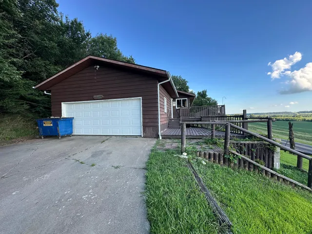 $195,000 | 75730 County Road 12, Sacred Heart, MN 56285