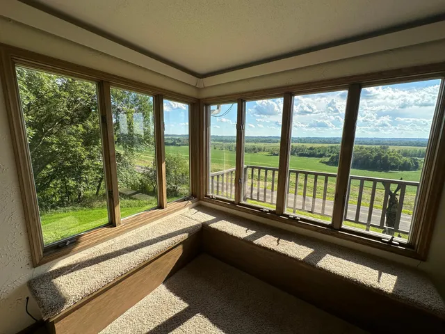 $195,000 | 75730 County Road 12, Sacred Heart, MN 56285