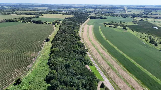 $195,000 | 75730 County Road 12, Sacred Heart, MN 56285