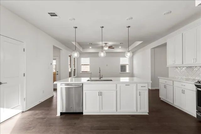 $2,399 | 133 Grn Knl Lane, Georgetown, TX 78628