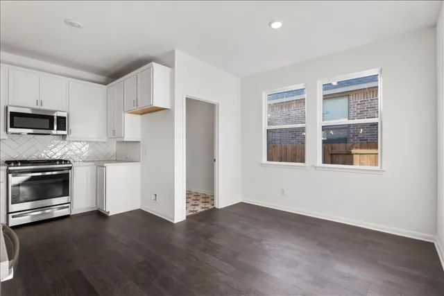 $2,399 | 133 Grn Knl Lane, Georgetown, TX 78628