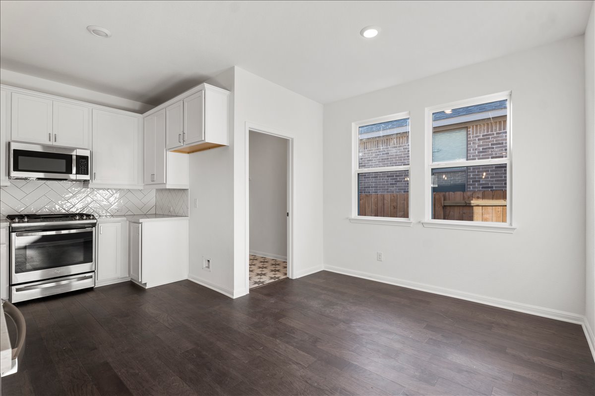 133 Grn Knl Lane Georgetown, TX 78628 - Photo 17 of 31