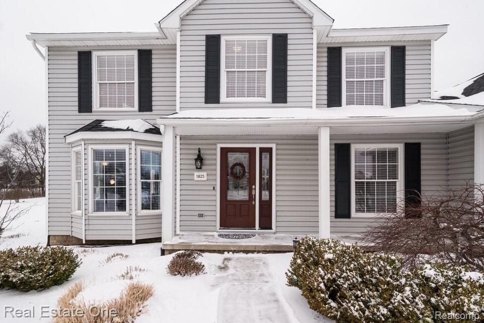 1825 Park Ridge Court Howell, MI 48843 - Photo 2 of 41 DSC_10.jpg