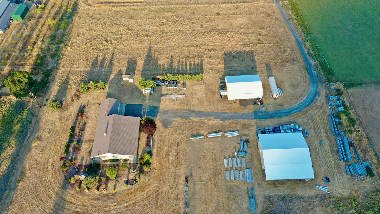580 Hamilton Road Jacksonville, OR 97530 - Photo 64 of 64 E91DB628C6B001B316A2CD8D73BDB575