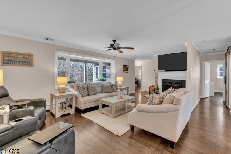 206 Pleasant Run Road Neshanic Station, NJ 08853 - Photo 10 of 36