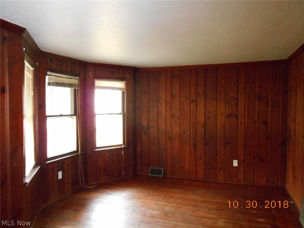 957 Stevenson Road Cleveland, OH 44110 - Photo 23 of 29