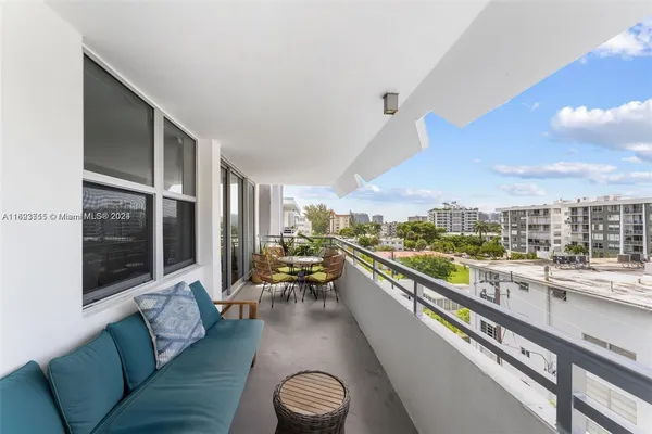 $3,550 | 1080 94th Street, Unit 612, Bay Harbor Islands, FL 33154