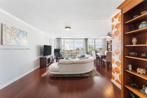 $3,550 | 1080 94th Street, Unit 612, Bay Harbor Islands, FL 33154