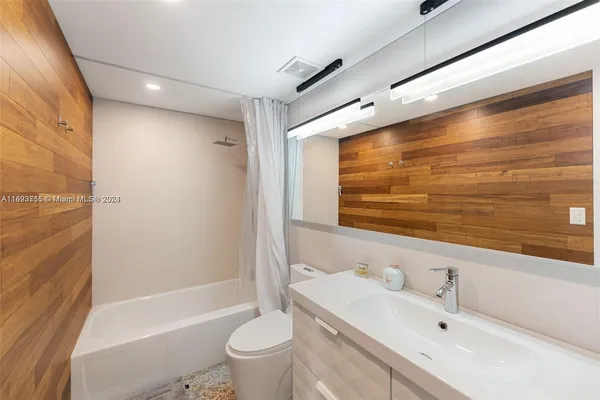 $3,550 | 1080 94th Street, Unit 612, Bay Harbor Islands, FL 33154