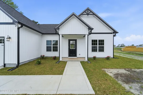 $319,990 | 1300 South Nc 41 & 111, Beulaville, NC 28518