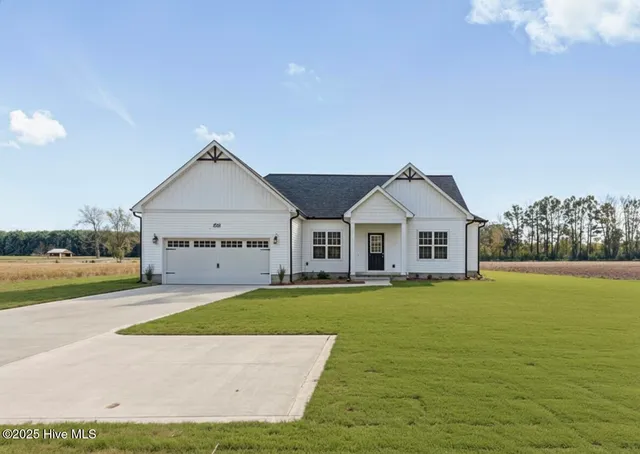 $326,000 | 1300 South Nc 41 & 111, Beulaville, NC 28518
