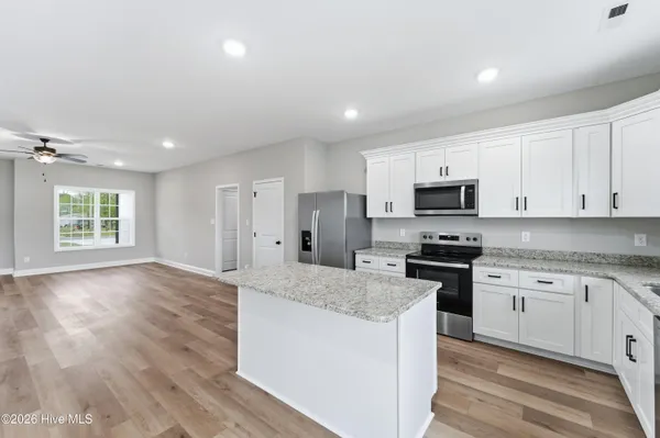 $319,990 | 1300 South Nc 41 & 111, Beulaville, NC 28518