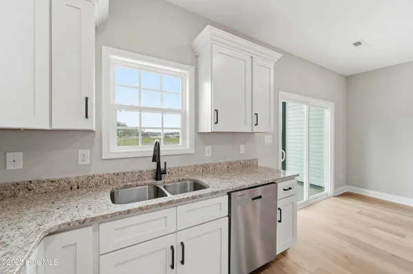 $319,990 | 1300 South Nc 41 & 111, Beulaville, NC 28518