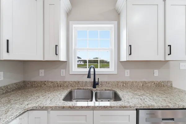 $319,990 | 1300 South Nc 41 & 111, Beulaville, NC 28518