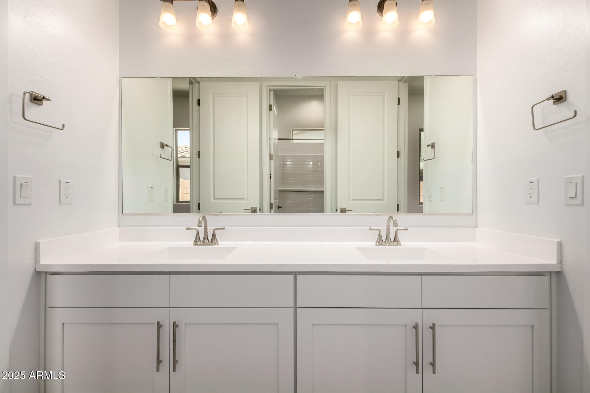 18173 West Watkins Street Goodyear, AZ 85338 - Photo 28 of 47 34 Watkins