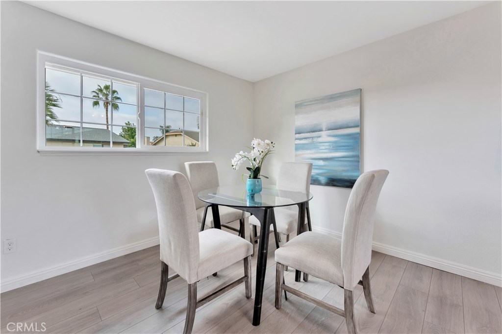 27282 Via Bella Dana Point, CA 92624 - Photo 20 of 50 a dining room with furniture and window