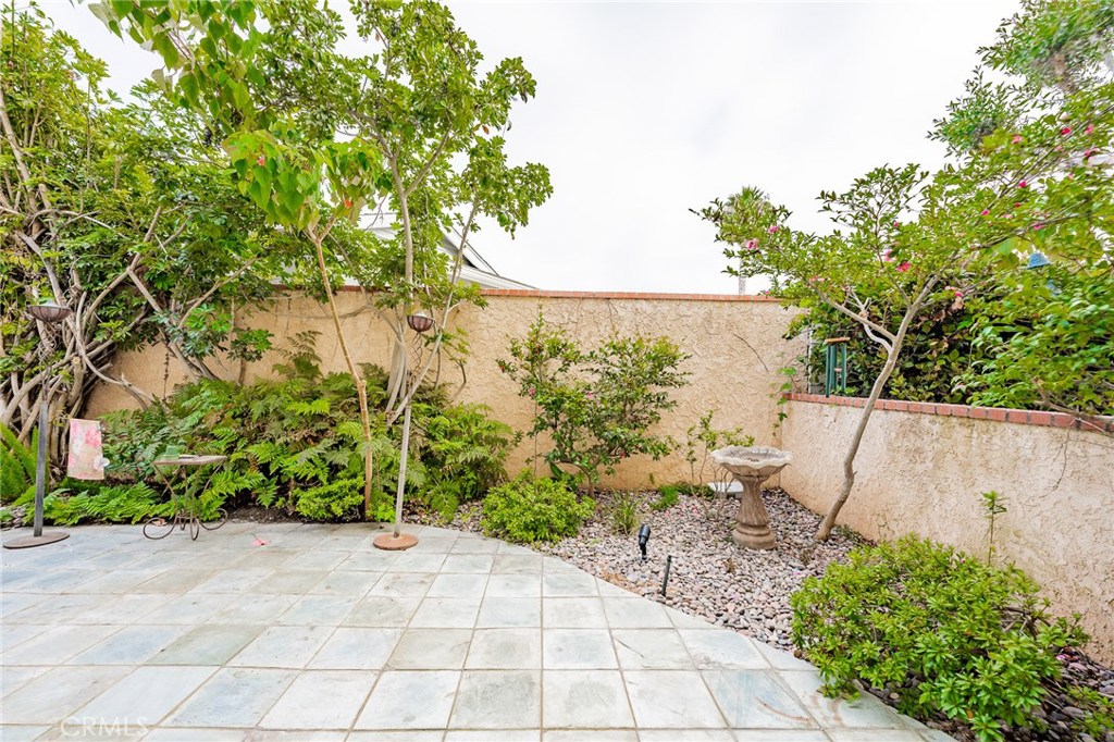 27282 Via Bella Dana Point, CA 92624 - Photo 2 of 50 a backyard of a house with lots of green space