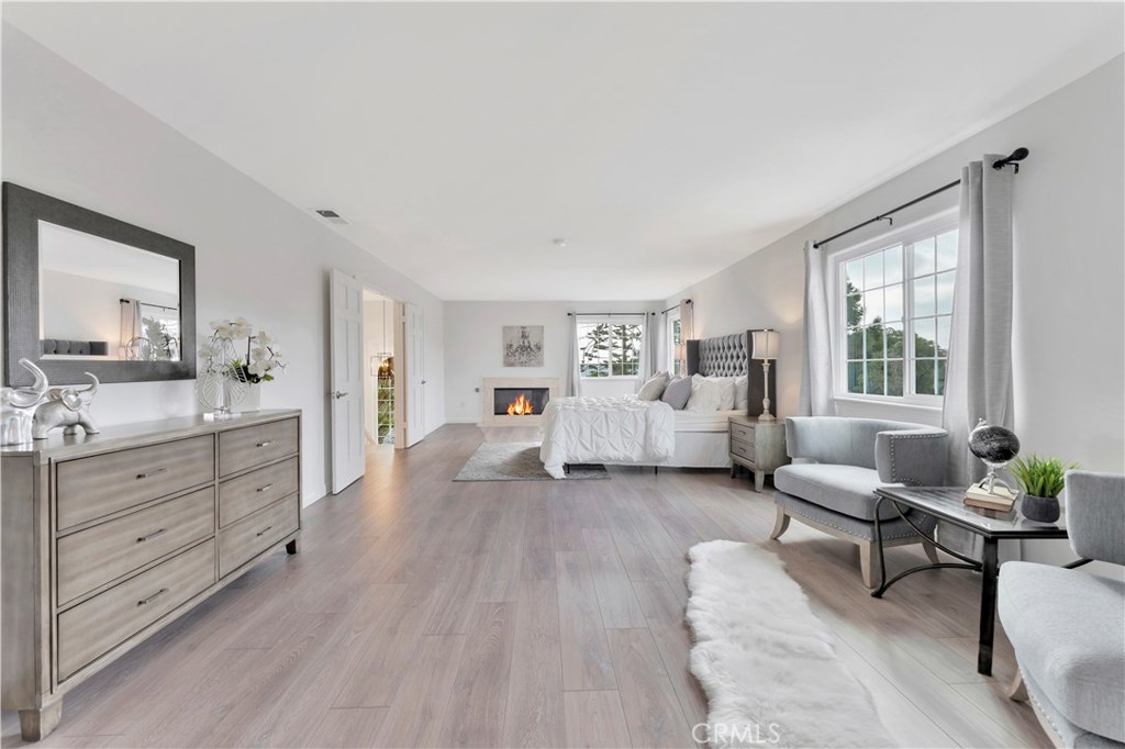 27282 Via Bella Dana Point, CA 92624 - Photo 27 of 50 a living room with furniture and windows