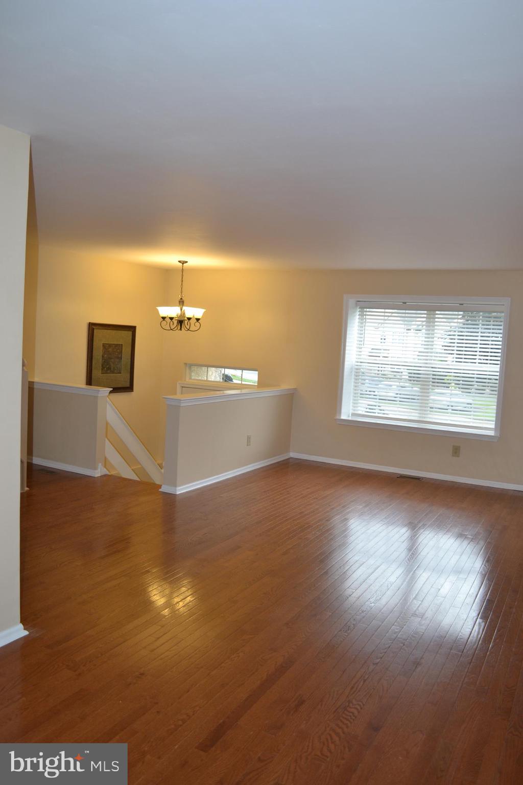 3106 William Road Garnet Valley, PA 19060 - Photo 3 of 31 Living Room