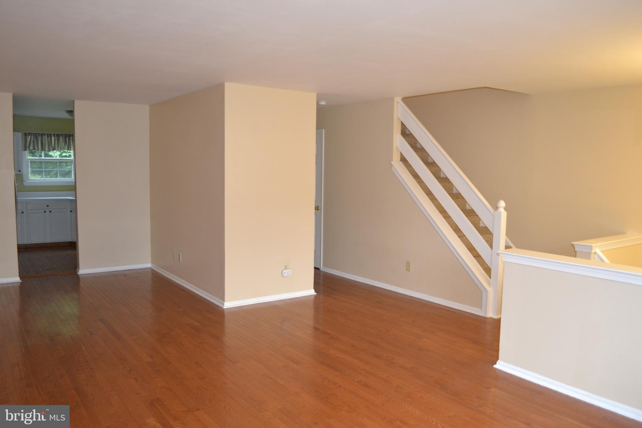 3106 William Road Garnet Valley, PA 19060 - Photo 4 of 31 Living Room