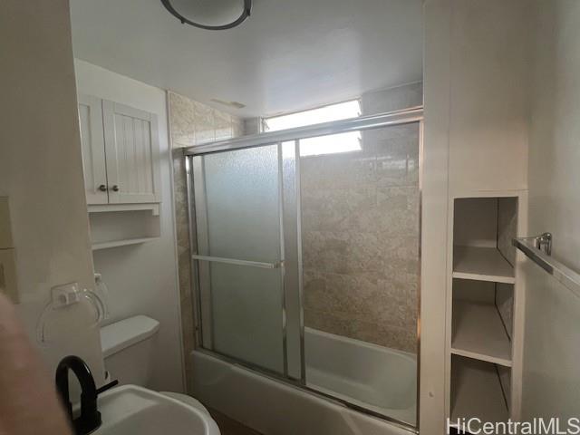 1447 Kewalo Street, Unit 207 Honolulu, HI 96822 - Photo 3 of 4 a bathroom with a shower