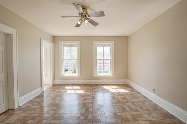 $2,000 | 373 Cedar Street, Unit 373, Aurora, IL 60506