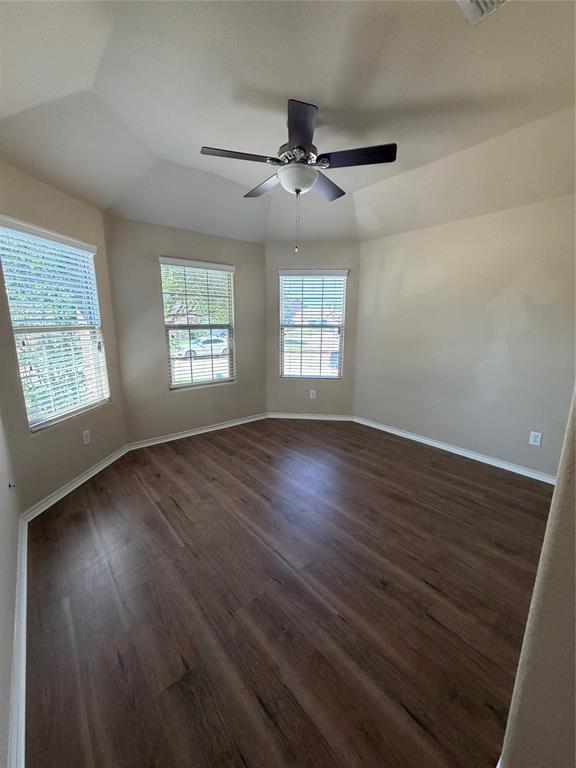 657 Cameron Way Azle, TX 76020 - Photo 12 of 24
