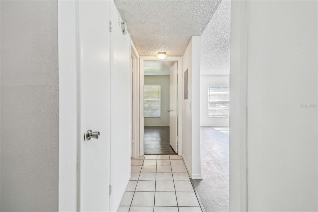 4208 Winding Moss Trail, Unit 102 Tampa, FL 33613 - Photo 13 of 27 a view of a hallway