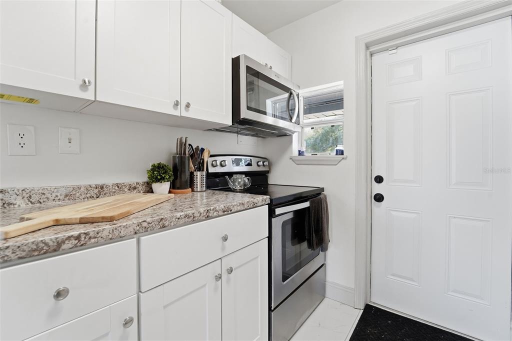 1215 Nicholson Street Clearwater, FL 33755 - Photo 17 of 25