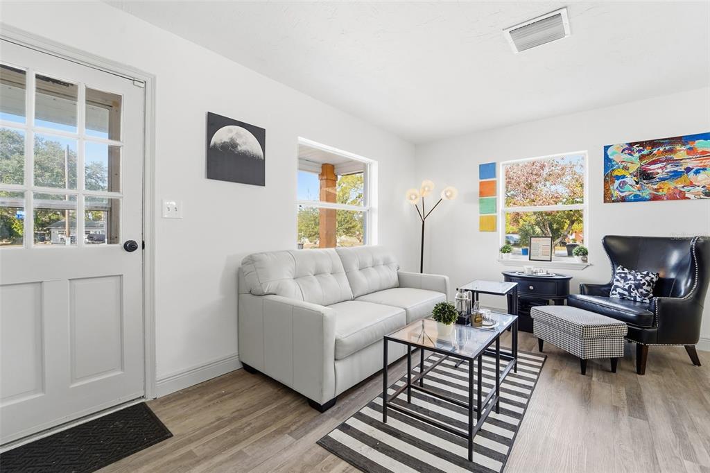 1215 Nicholson Street Clearwater, FL 33755 - Photo 3 of 25