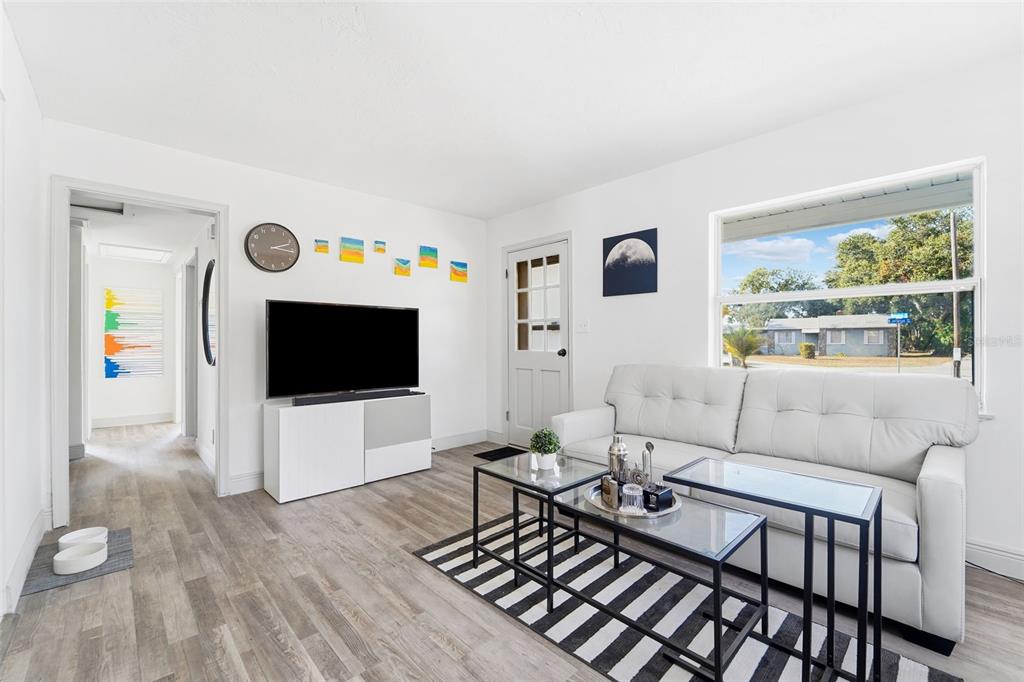 1215 Nicholson Street Clearwater, FL 33755 - Photo 6 of 25