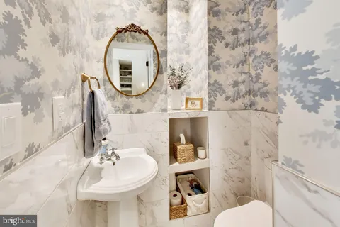$1,385,000 | 1302 R Street Northwest, Unit 1, Washington, DC 20009