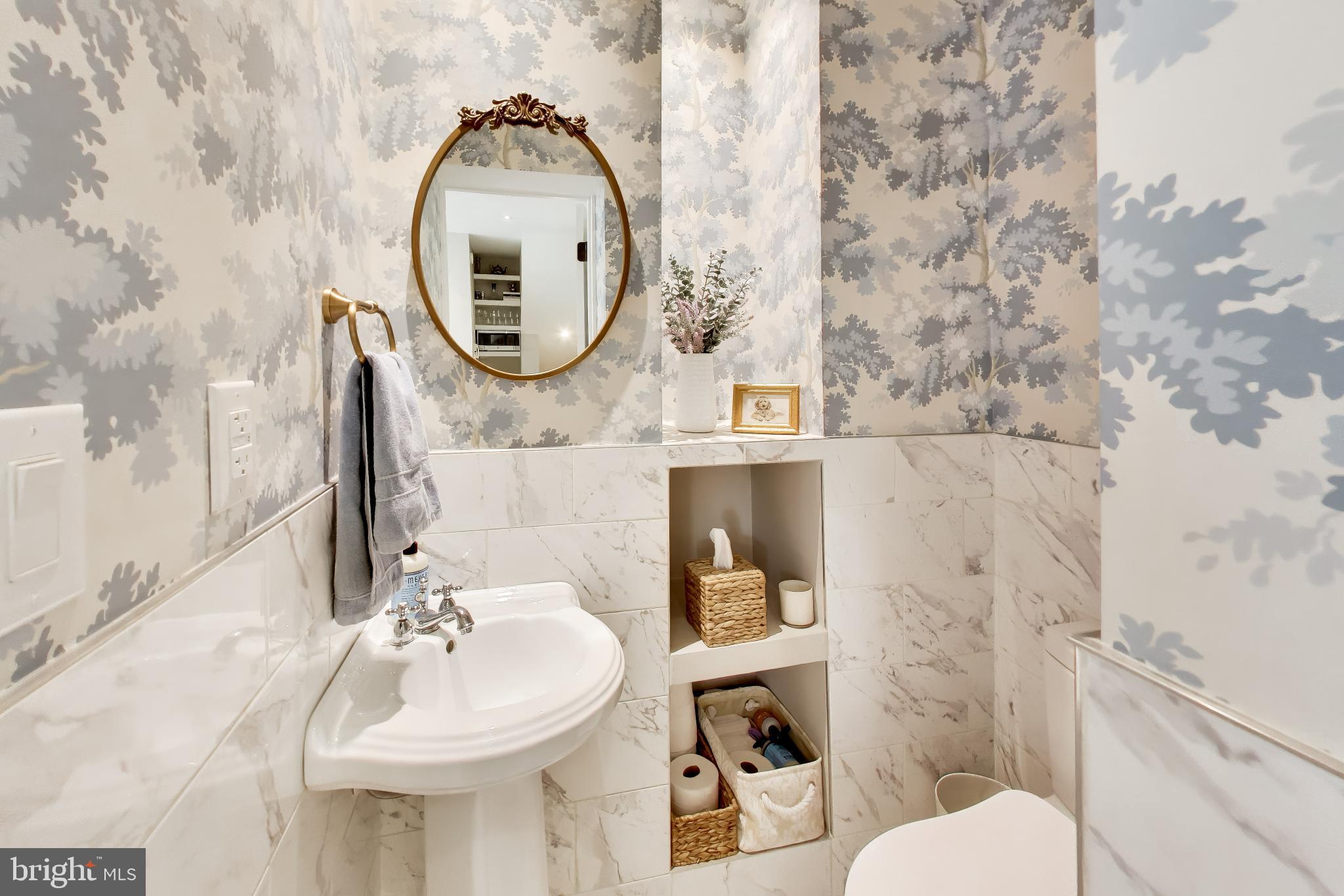 1302 R Street Northwest, Unit 1 Washington, DC 20009 - Photo 14 of 29