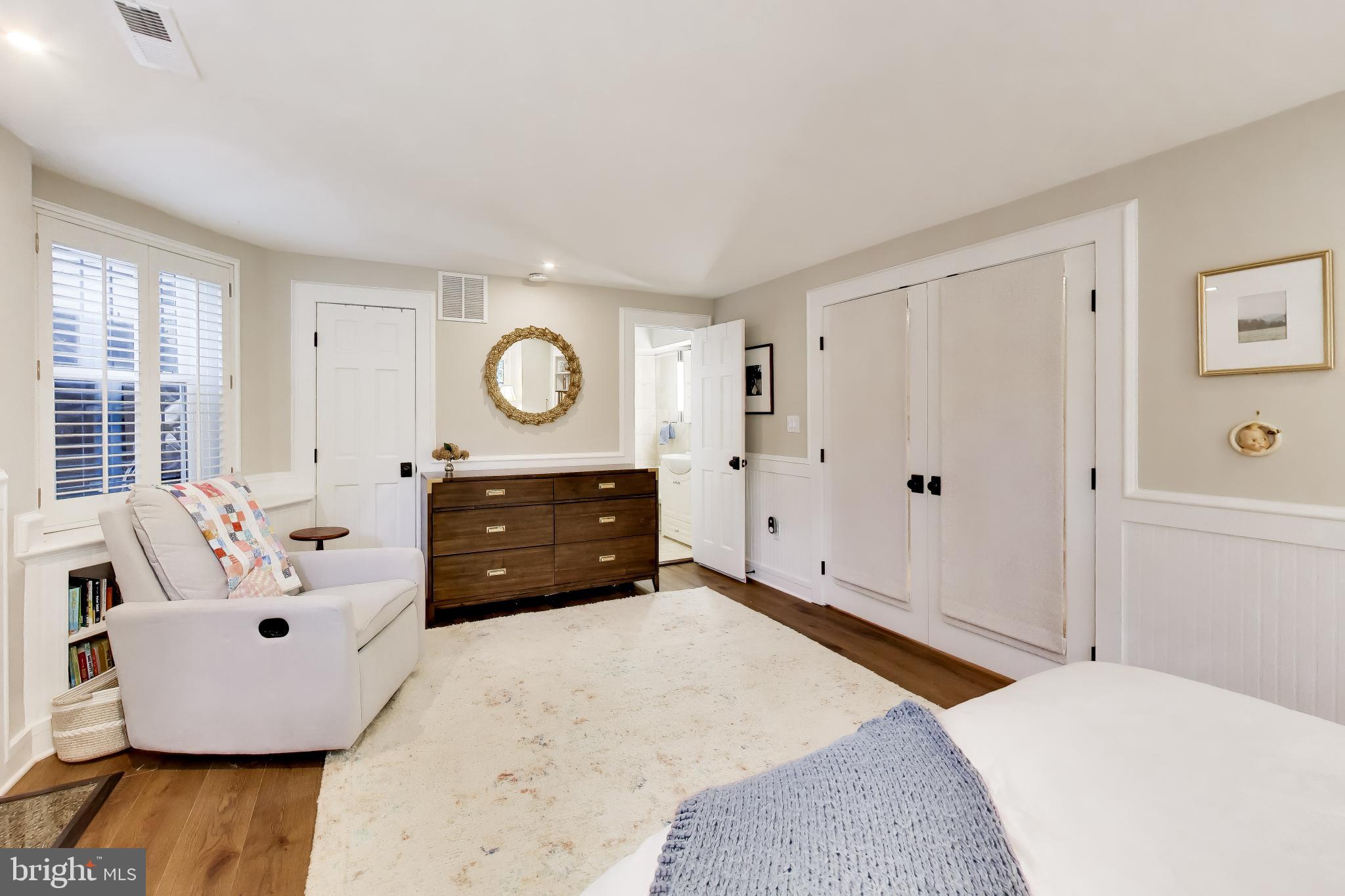 1302 R Street Northwest, Unit 1 Washington, DC 20009 - Photo 17 of 29