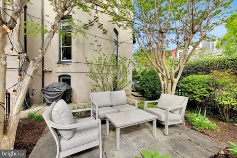 $1,385,000 | 1302 R Street Northwest, Unit 1, Washington, DC 20009